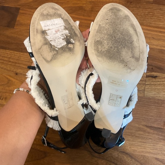 Jeffrey Campbell Nutmeg Slingback Heels Bow Patent Black Fringe - Picture 8 of 9